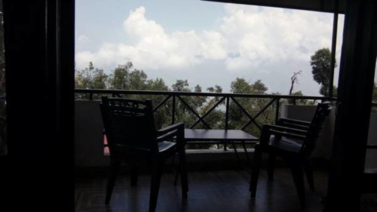 Surbee Resort Masuri Zimmer foto
