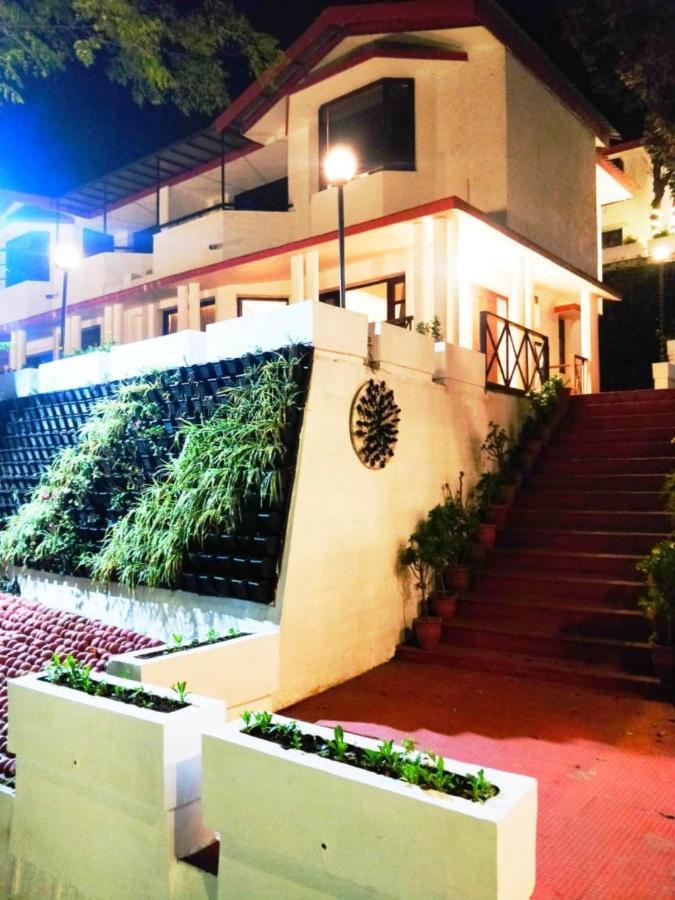 Surbee Resort Masuri Exterior foto